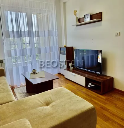 Maksima Gorkog | 4zida.rs
