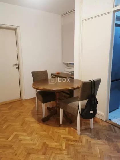 Dom Zdravlja | 4zida.rs
