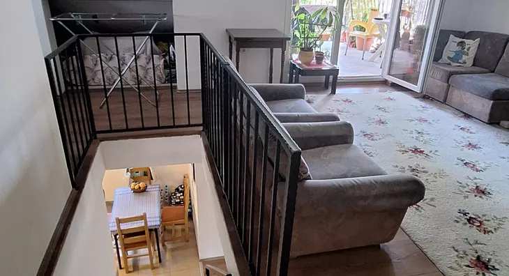 Petosoban stan | 4zida