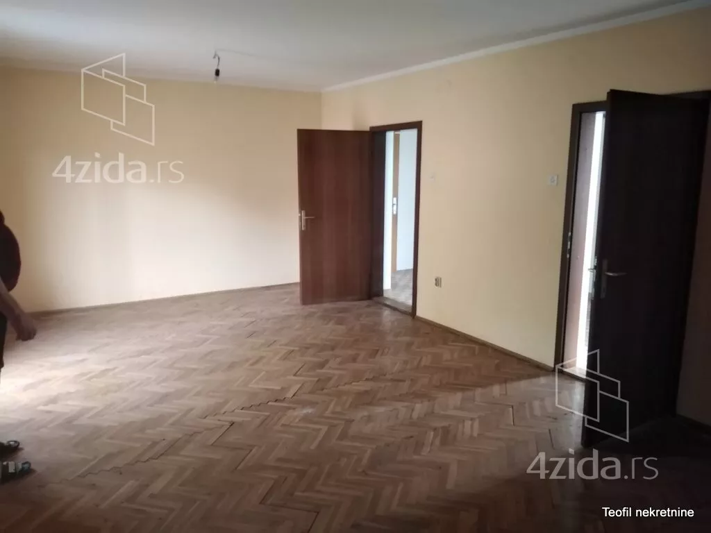 4-etažna kuća | 4zida