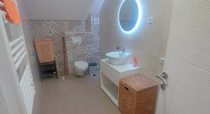 Četvoroiposoban stan | 4zida