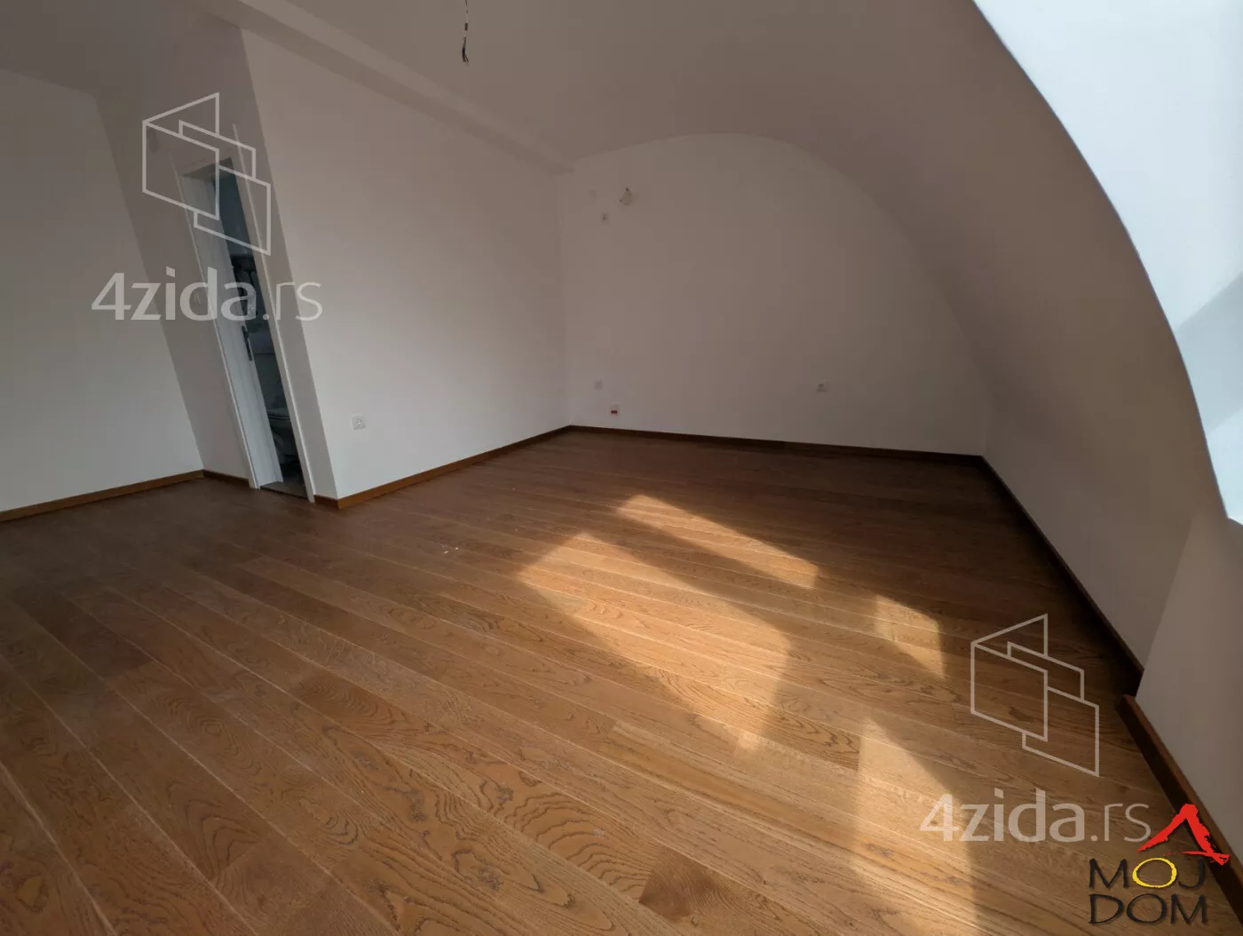 Šestosoban stan | 4zida