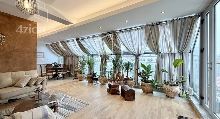 Petosoban stan | 4zida