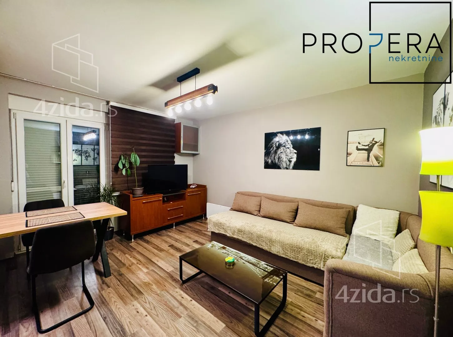 Jednoiposoban stan | 4zida