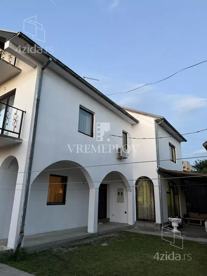 3-etažna kuća | 4zida