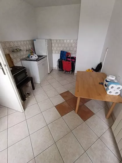 Ustanička | 4zida.rs