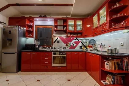 Šantićeva | 4zida.rs