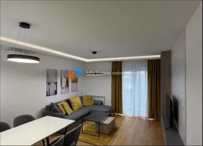 Autokomanda | 4zida.rs