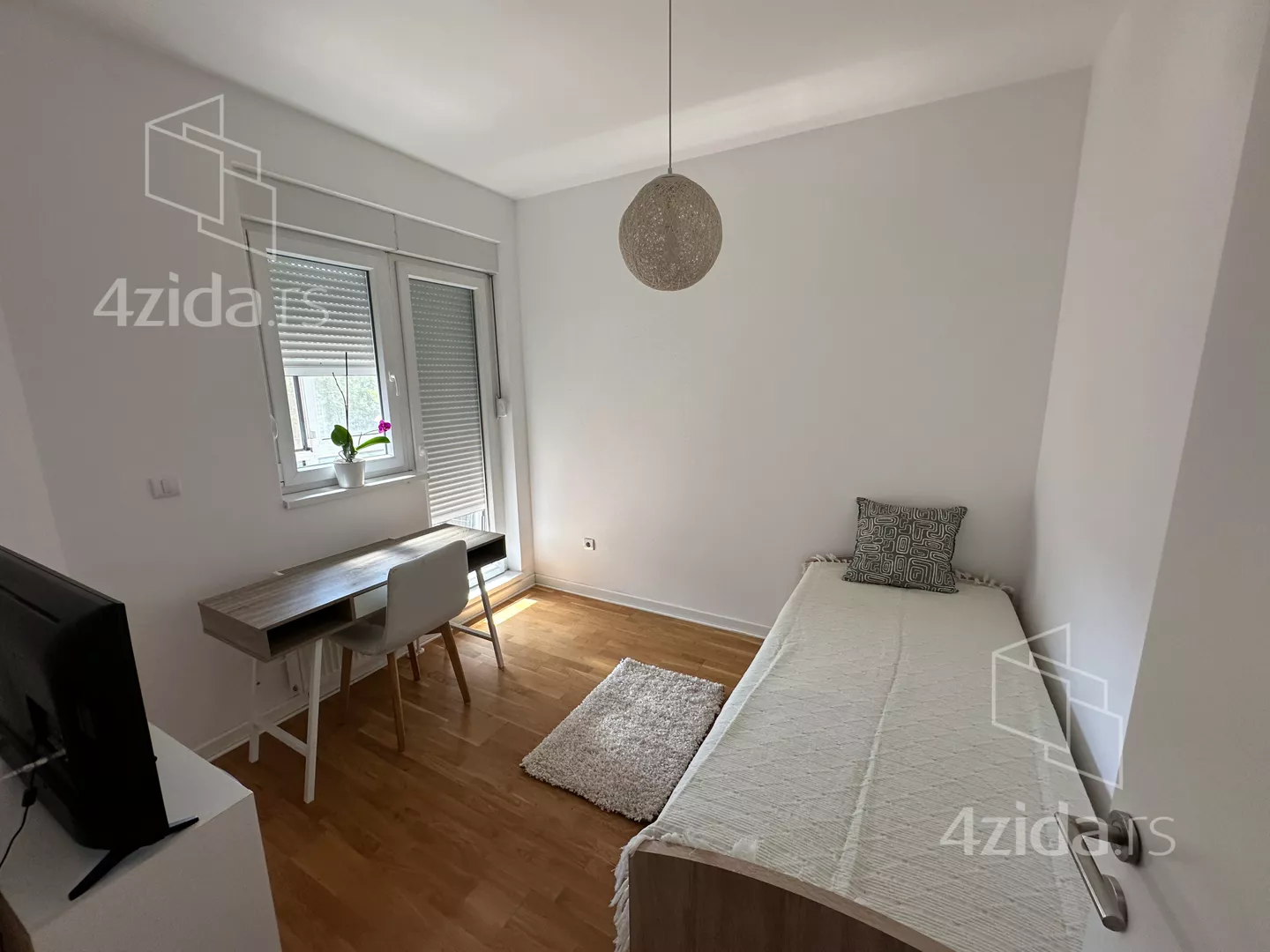 Dvoiposoban stan | 4zida