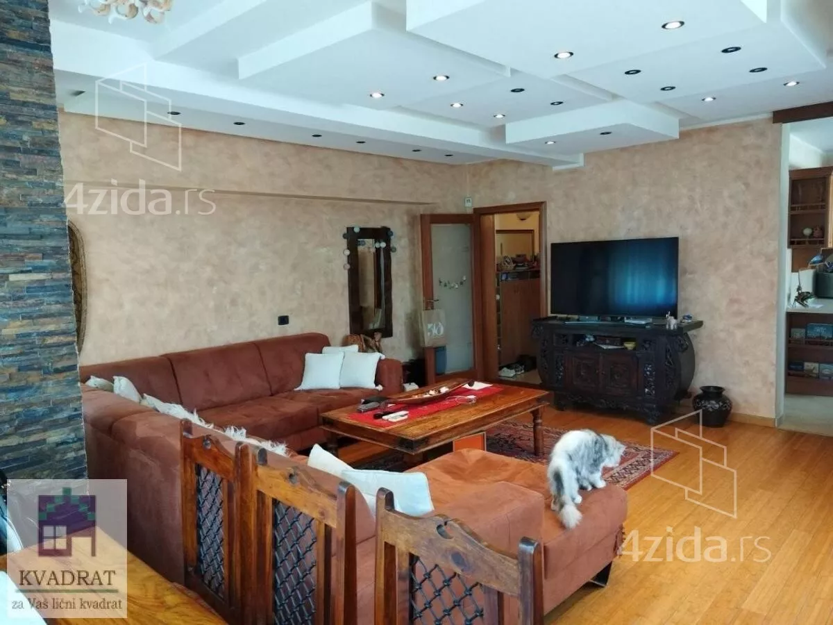 Četvorosoban stan | 4zida