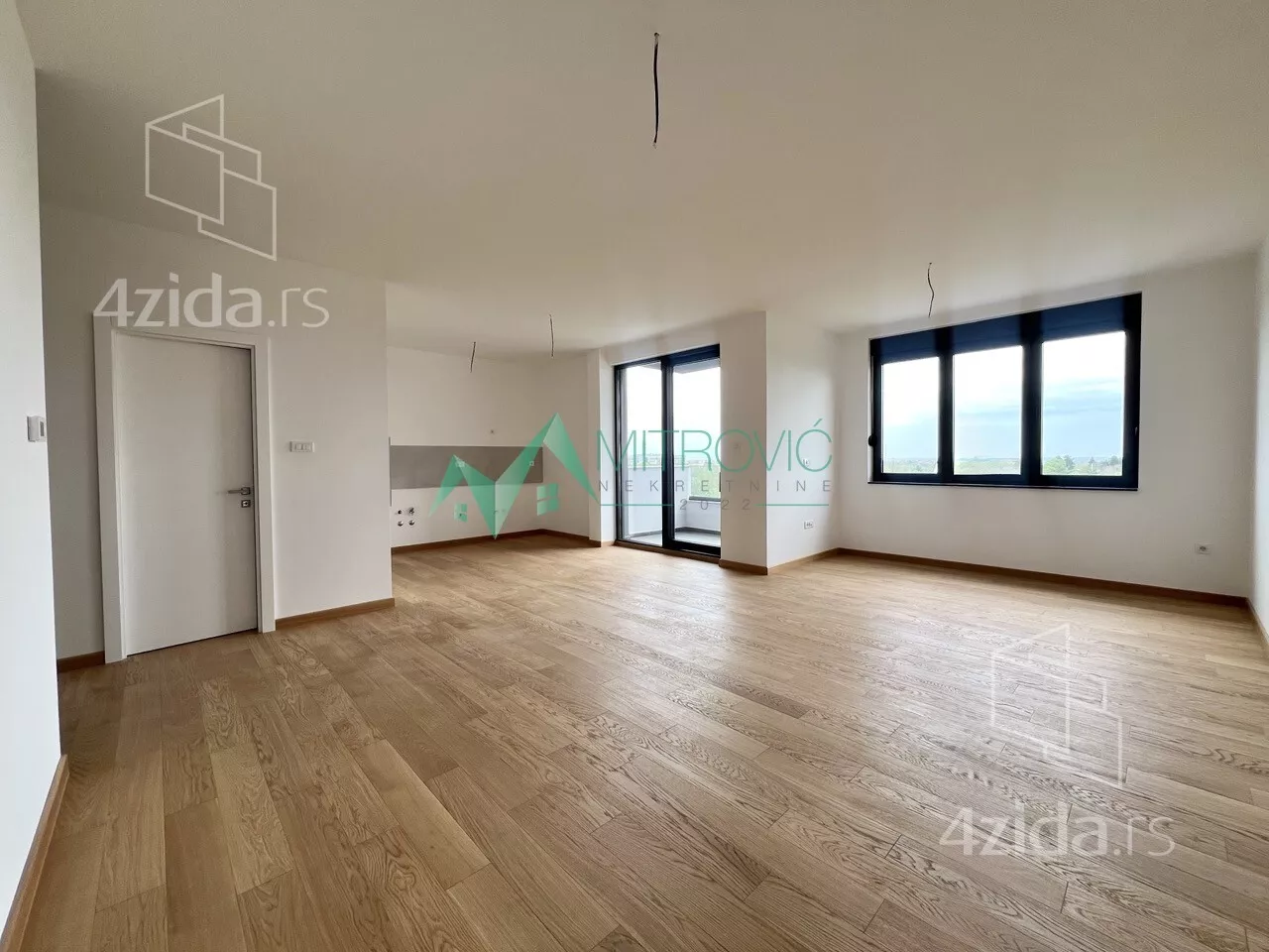 Petosoban stan | 4zida