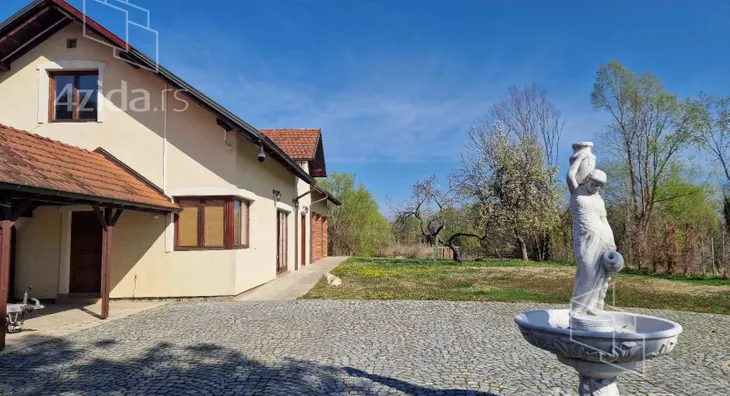 Kuća | 4zida