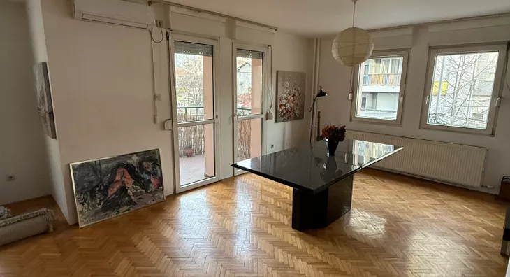 Četvoroiposoban stan | 4zida