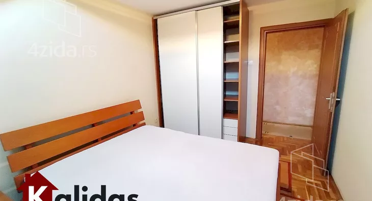 Četvoroiposoban stan | 4zida