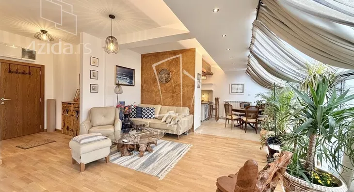 Petosoban stan | 4zida