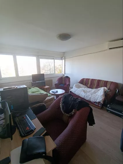 Ustanička | 4zida.rs