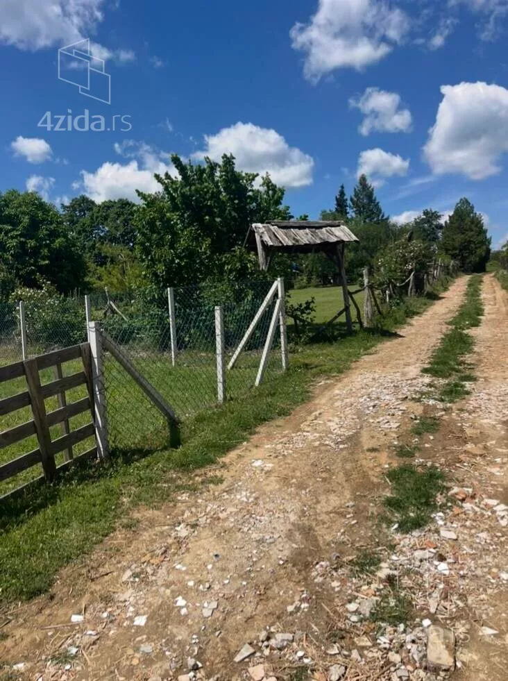 Građevinsko zemljište | 4zida