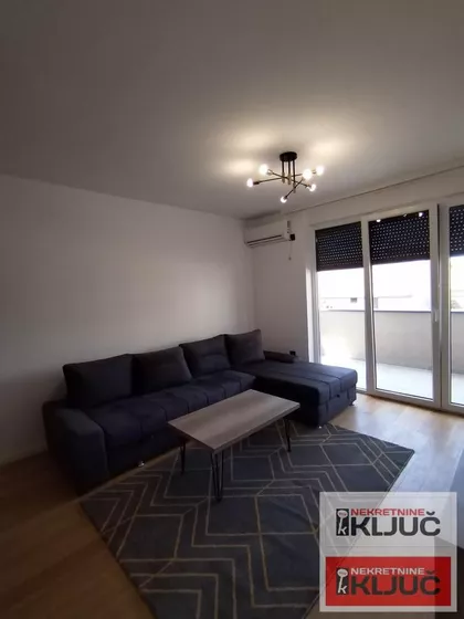 Bulevar Patrijarha Pavla (Somborski Bulevar) | 4zida.rs