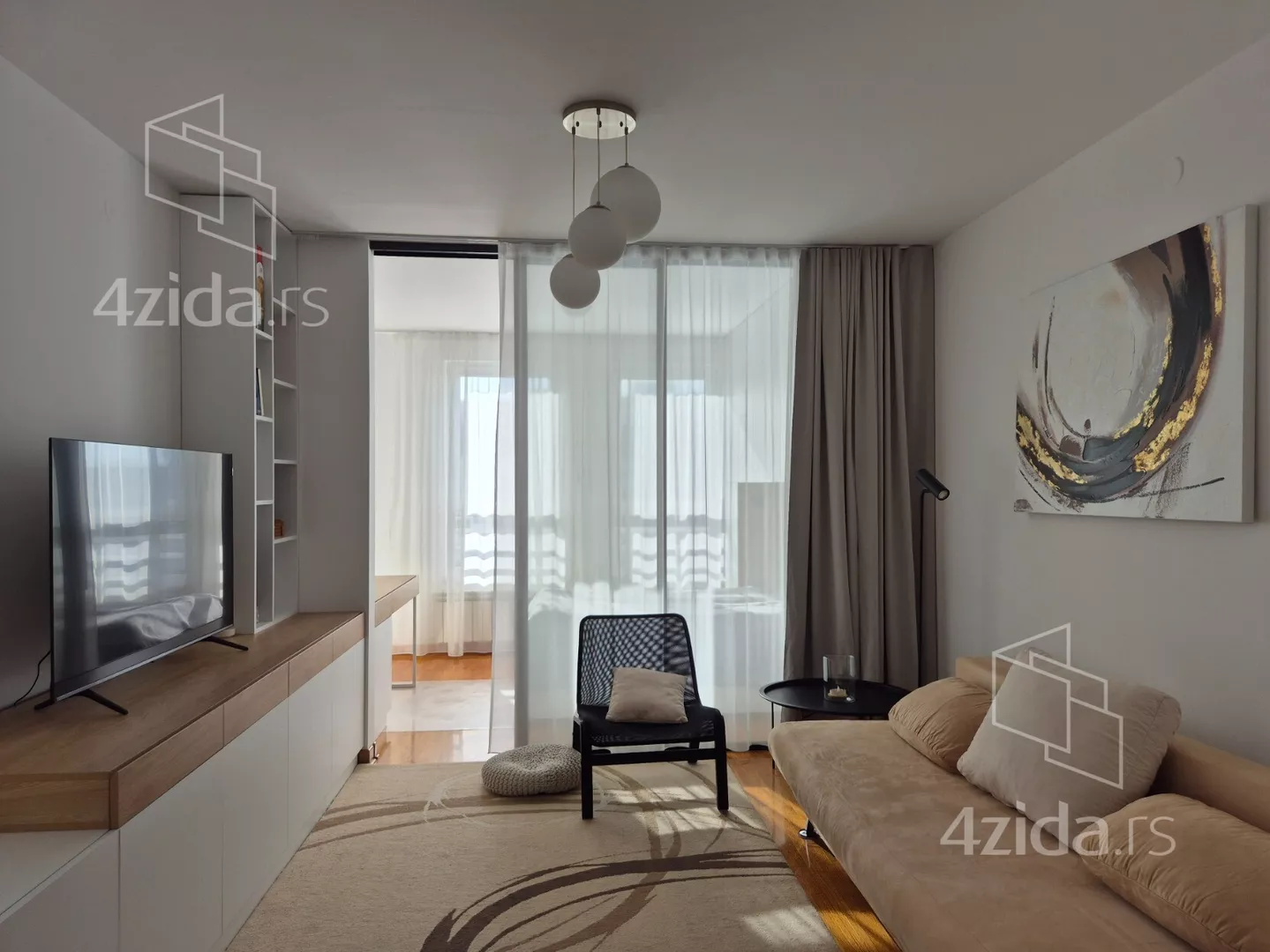 Jednoiposoban stan | 4zida