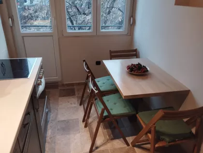 Drinčićeva 12 | 4zida.rs