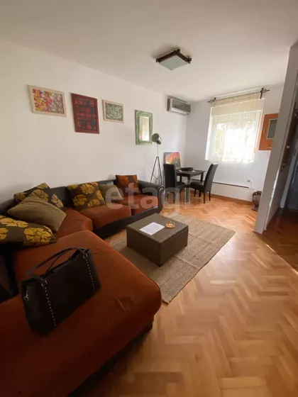 Karađorđeva | 4zida.rs