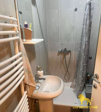 DOŽA ĐERĐA | 4zida.rs