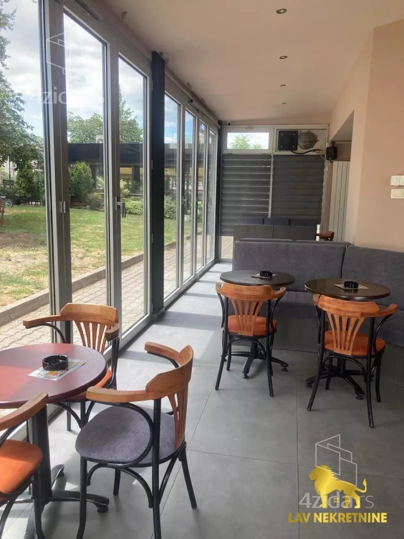 Poslovni prostor | 4zida