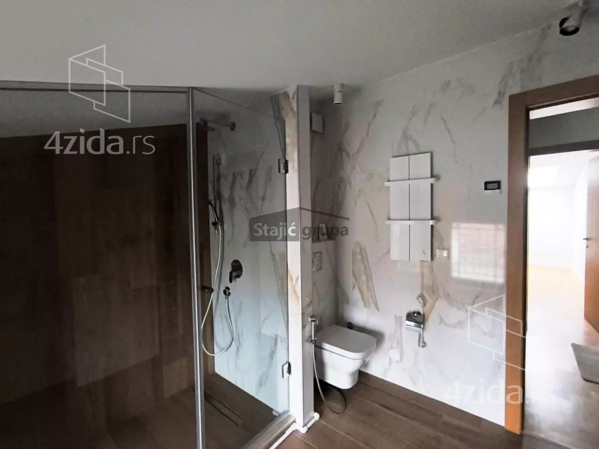 Petosoban stan | 4zida