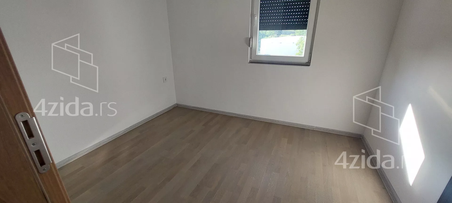 Fotografija stana 12 od 26