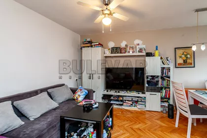 Radnih brigada | 4zida.rs