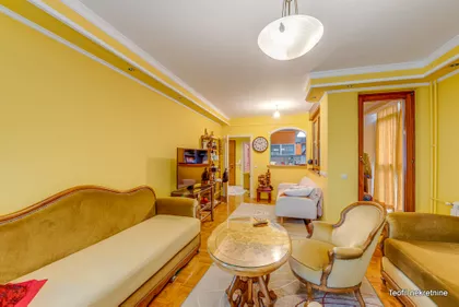 Ulofa Palmea | 4zida.rs