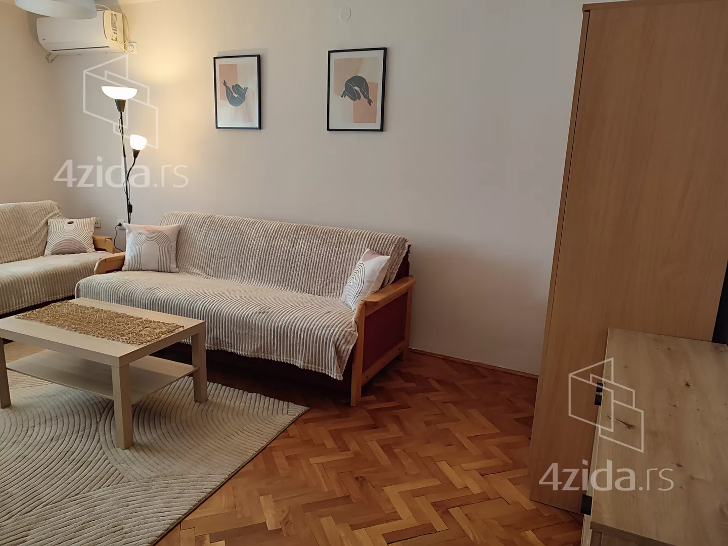 Jednoiposoban stan | 4zida