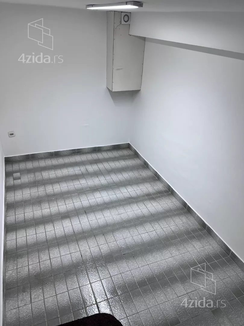 Lokal | 4zida