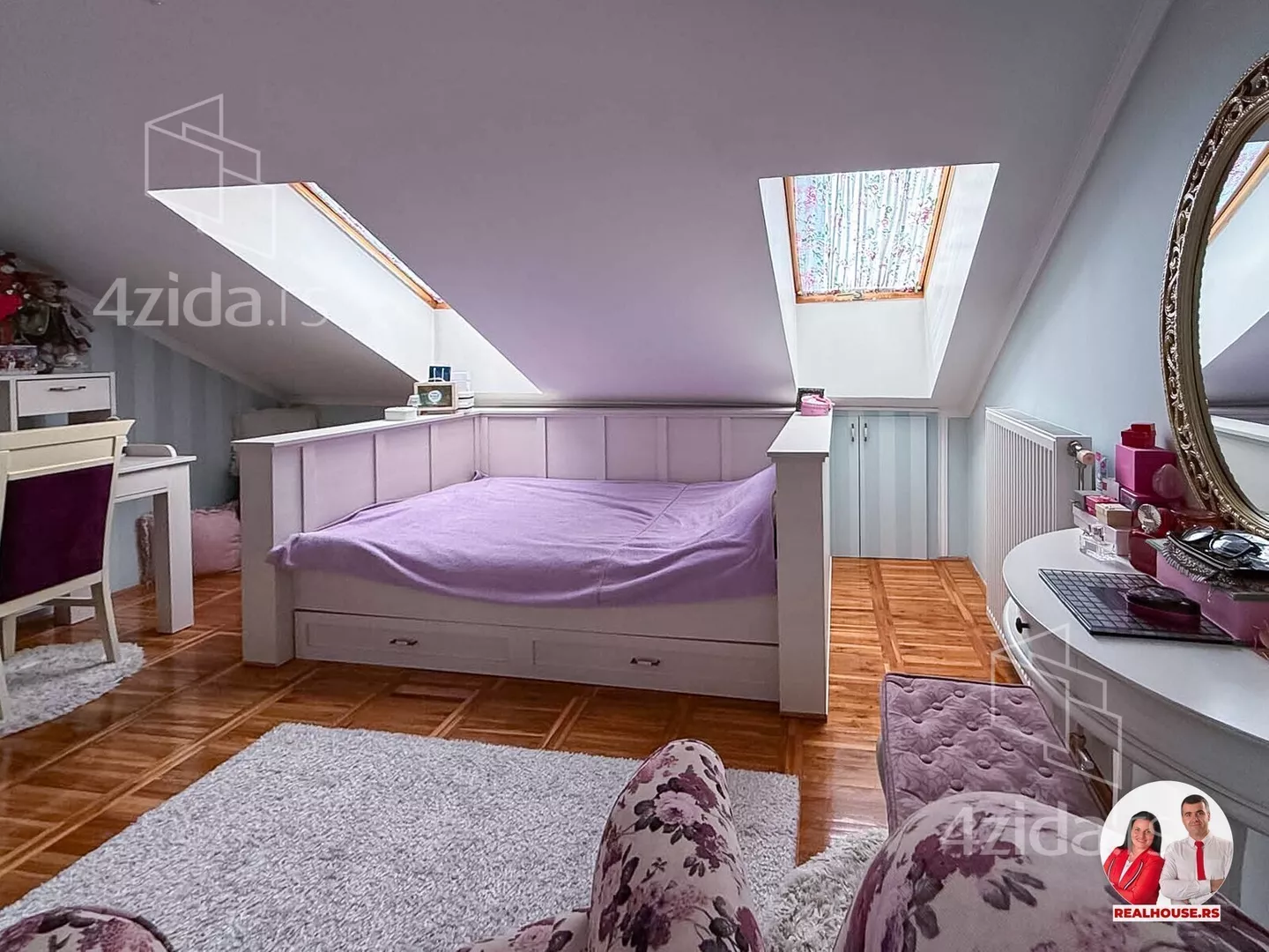 Troiposoban stan | 4zida