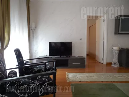 DEDINJE BELI DVOR | 4zida.rs