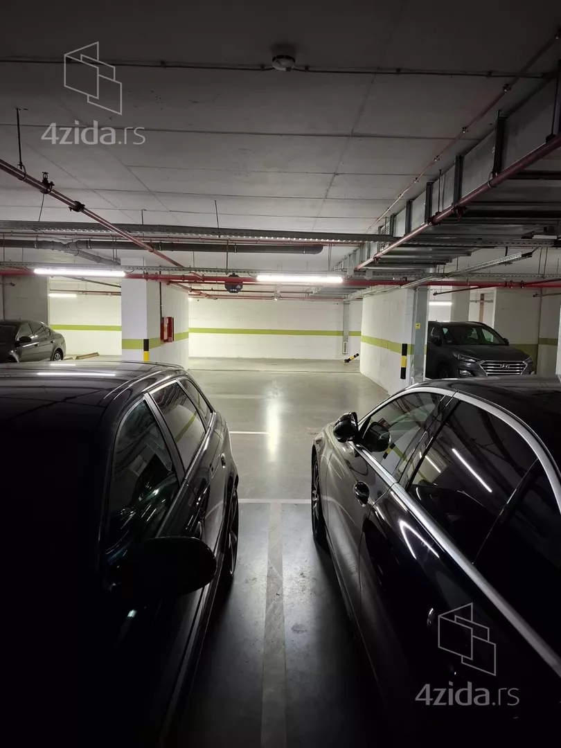 Parking | 4zida