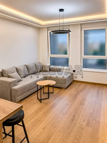 Вардарска | 4zida.rs