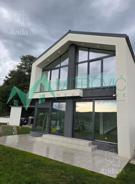 Kuća | 4zida