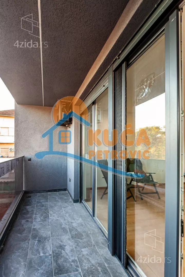 Četvorosoban stan | 4zida