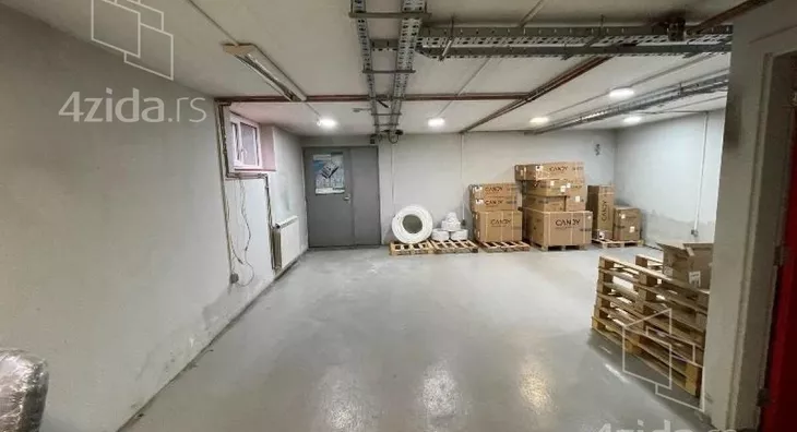 Poslovni prostor | 4zida