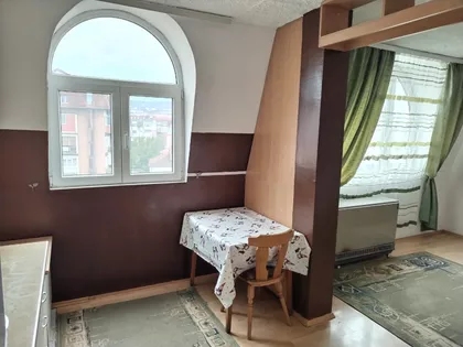 Generala Milojka Lešjanina 11 prvi ulaz | 4zida.rs