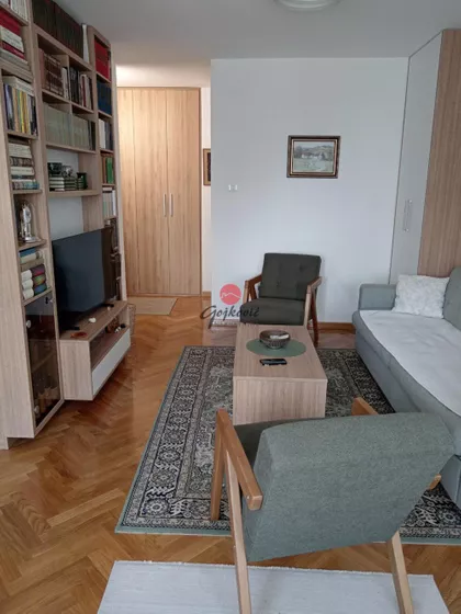 Milana Jovanovića | 4zida.rs
