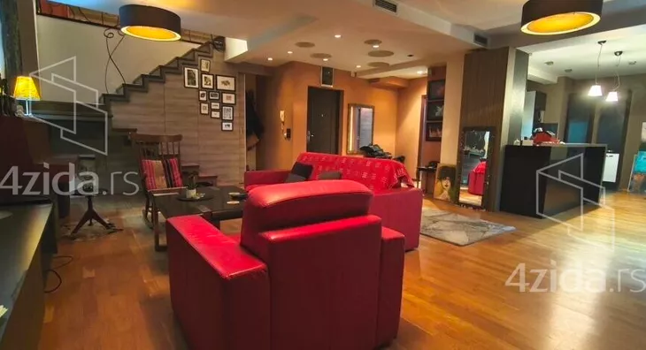 Petosoban stan | 4zida