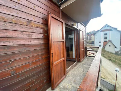 Profesora Aleksandra Nikolića | 4zida.rs