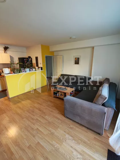 Božidarčeva | 4zida.rs