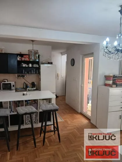 Podbara | 4zida.rs