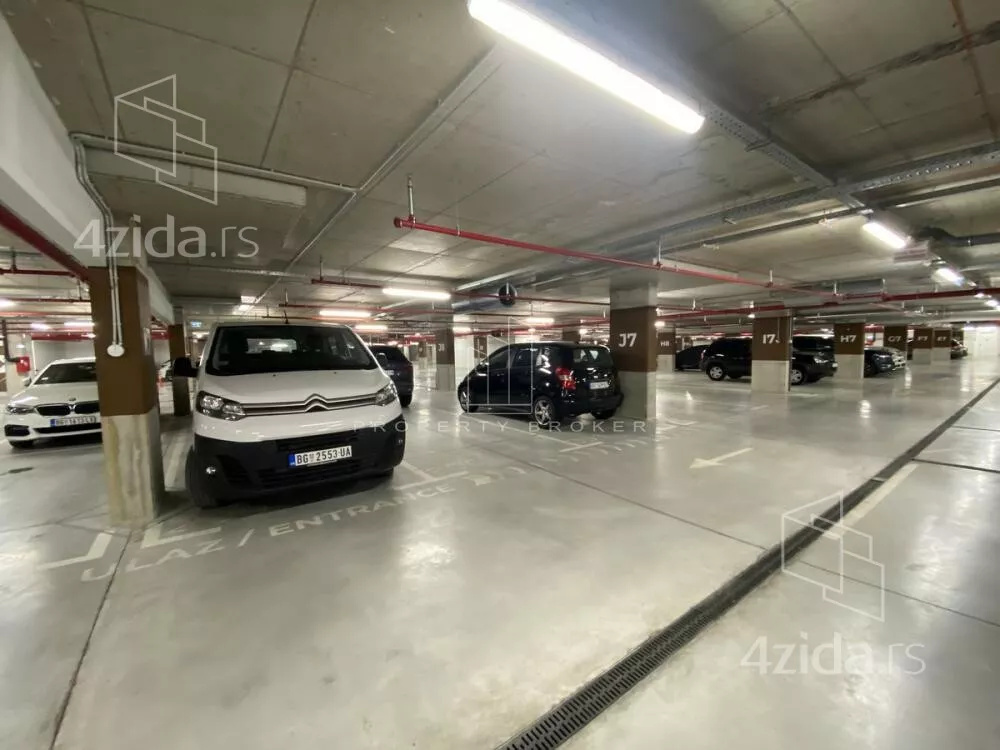 Garaža | 4zida