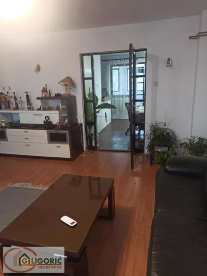 Zorice Božović | 4zida.rs