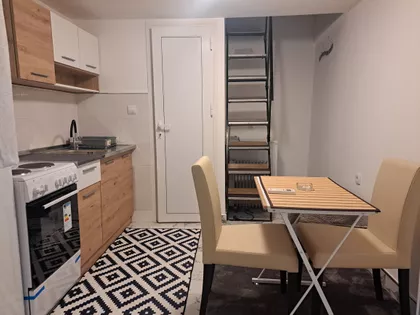 Kolonija Zmaj | 4zida.rs