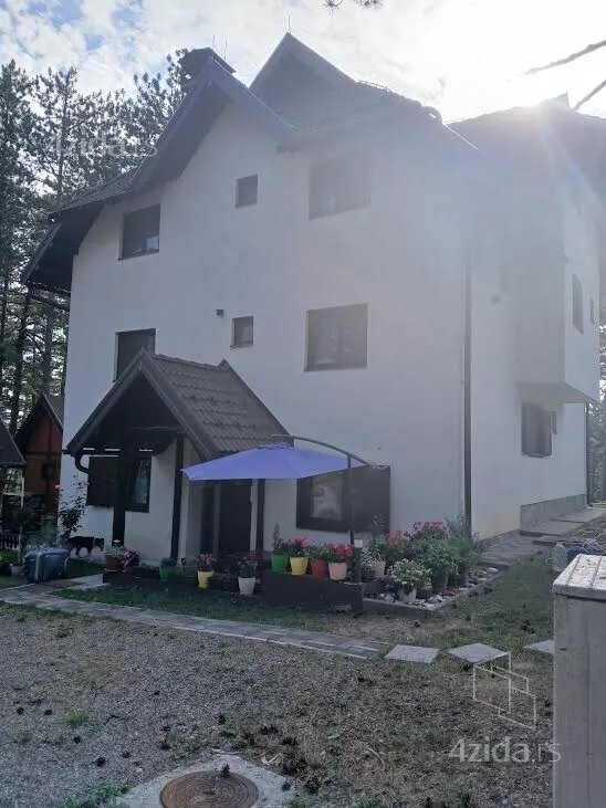 3-etažna kuća | 4zida